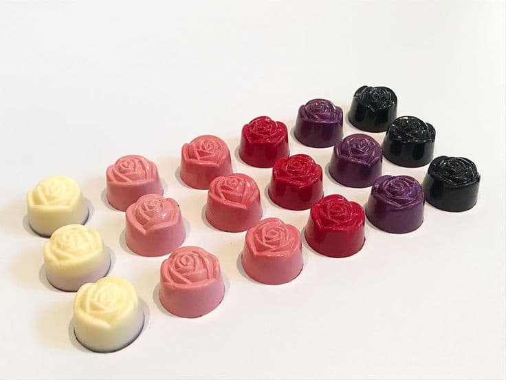 Multicolour chocolate roses