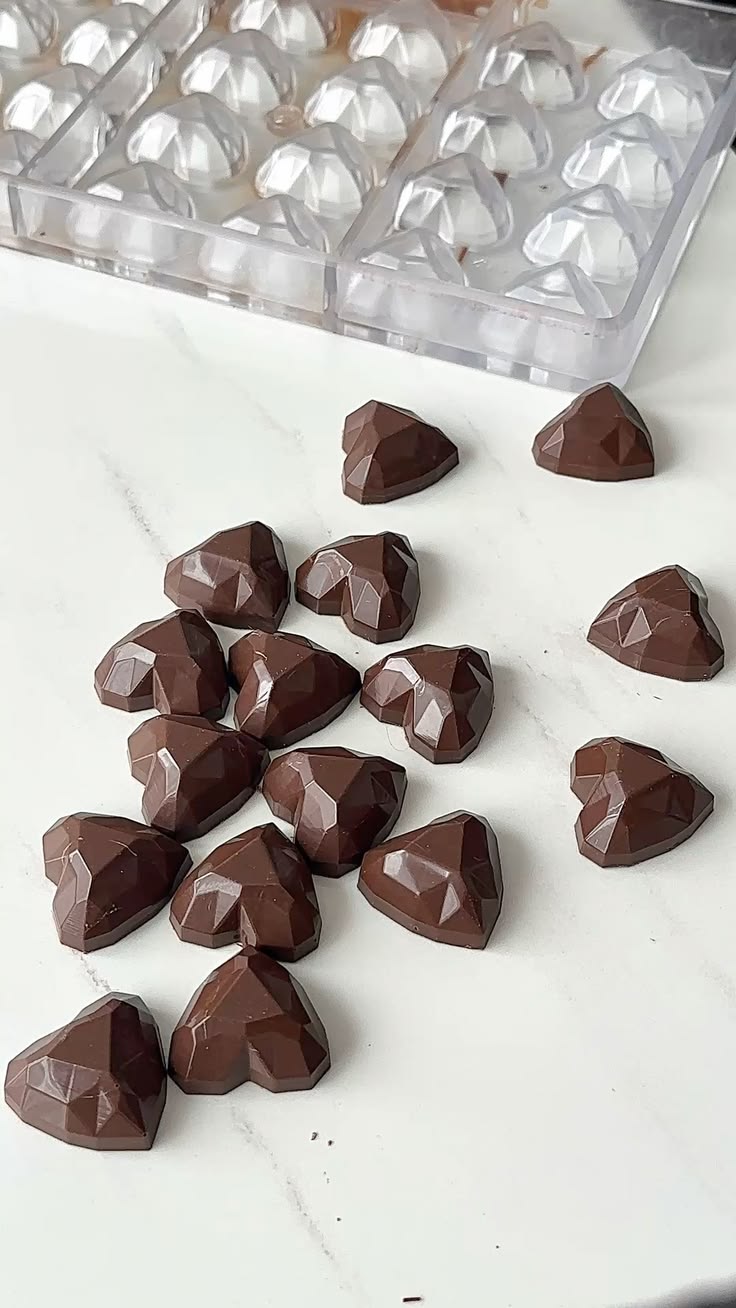 Geometric dark chocolate diamond hearts with mould